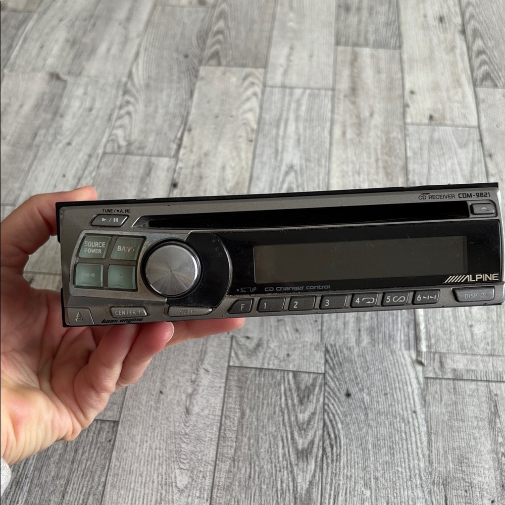 Alpine Car Radio Stereo CDM-9821 Cd Receiver Untested No Harness Removeable Face